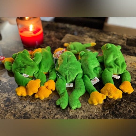 🐸💚 TY Smoochy Frog Lot – 6 Total (4 Smoochy, 1 Legs, 1 Teenie Smoochy) - Picture 9 of 9